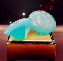 Load image into Gallery viewer, MOISTURIZING SHAMPOO BAR ( SUMMER GEMSđ)